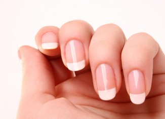 تێكهلهك بۆ سپی كرنا نینوكێن ته