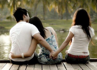 راستە ئاریشێن ئابووری ئەگەرێ سەرەکی یێ پەیدابوونا خیانەتێ نە؟