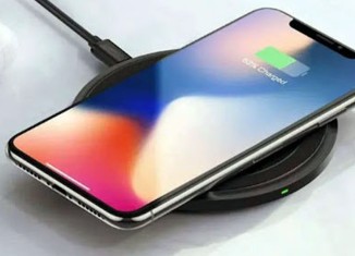 بارگهكرنا مۆبایلێ ب رێیا وایرلێس یان یا كێڤلی باشتره؟