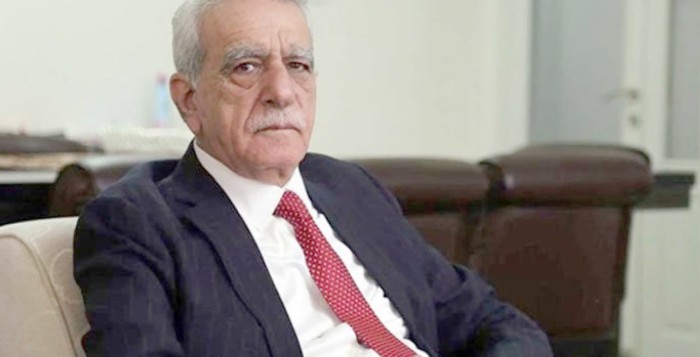 ئەحمەد تورک: هەرێما کوردستانێ شیا یە رۆلەکێ گرنگ بگێڕیت