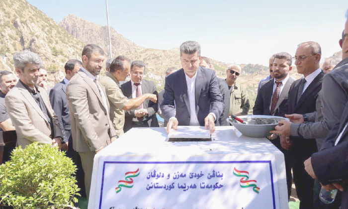 پارێزگارێ دهۆكێ بەرێ بنیاتی بۆ هەژمارەكا پڕۆژەیان ل ئامێدیێ دانا