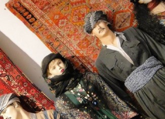 پتریا بكڕێن جلكێن كوردی یێن زەلامان گەنجن