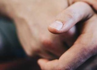 هندەک نیشان ئاماژەنە بۆ ئاریشەیێن جەگەرێ و گولچیسکان