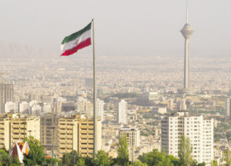 ئیران: ئەم بەرهەڤیان بۆ شەڕەکێ دەمدرێژ دکەین