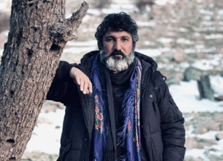 ل ڤان نێزیكان فلمێ (ئهردێ هشك و ئهسمانێ دوور) دێ هێته نیشادان