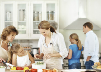 پاراستنا ژینگەهێ ژ خێزانێ دەستپێدکەت