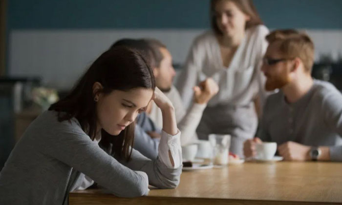 چاوانیا سەرەدەریکرنێ دگەل کەسانێن ژەهراوی