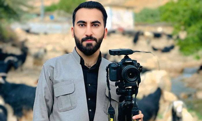 پێدڤیە وێنەگر خۆ ل گەل زیرەكیا چێكری بگونجینیت