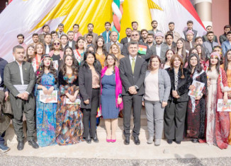 پەیمانگەها هۆنەرێن جوان ڕێۆرەسمەكێ وەفاداریێ بـۆ خووشك و برایێن ڕۆژئاڤا گێڕا