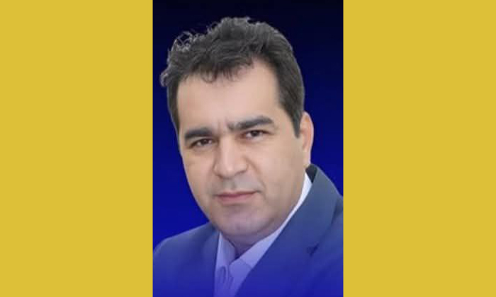دێیڤید هارسێنت هەلبەستڤانێ ئەڤین و جەنگێ