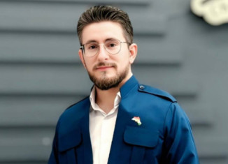یەلماز گۆنەی ژ هەلاویستنا پۆستەران بەرەڤ سینەمایێ