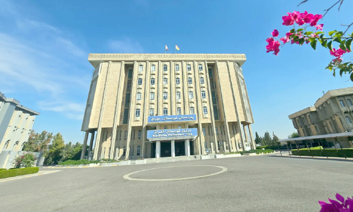 فراكسیۆنا پارتی كاراكرنا پەرلەمانی شەرعییەتا دەنگێ خەلكی و مانەڤەیا قەوارەیێ هەرێمێ یە